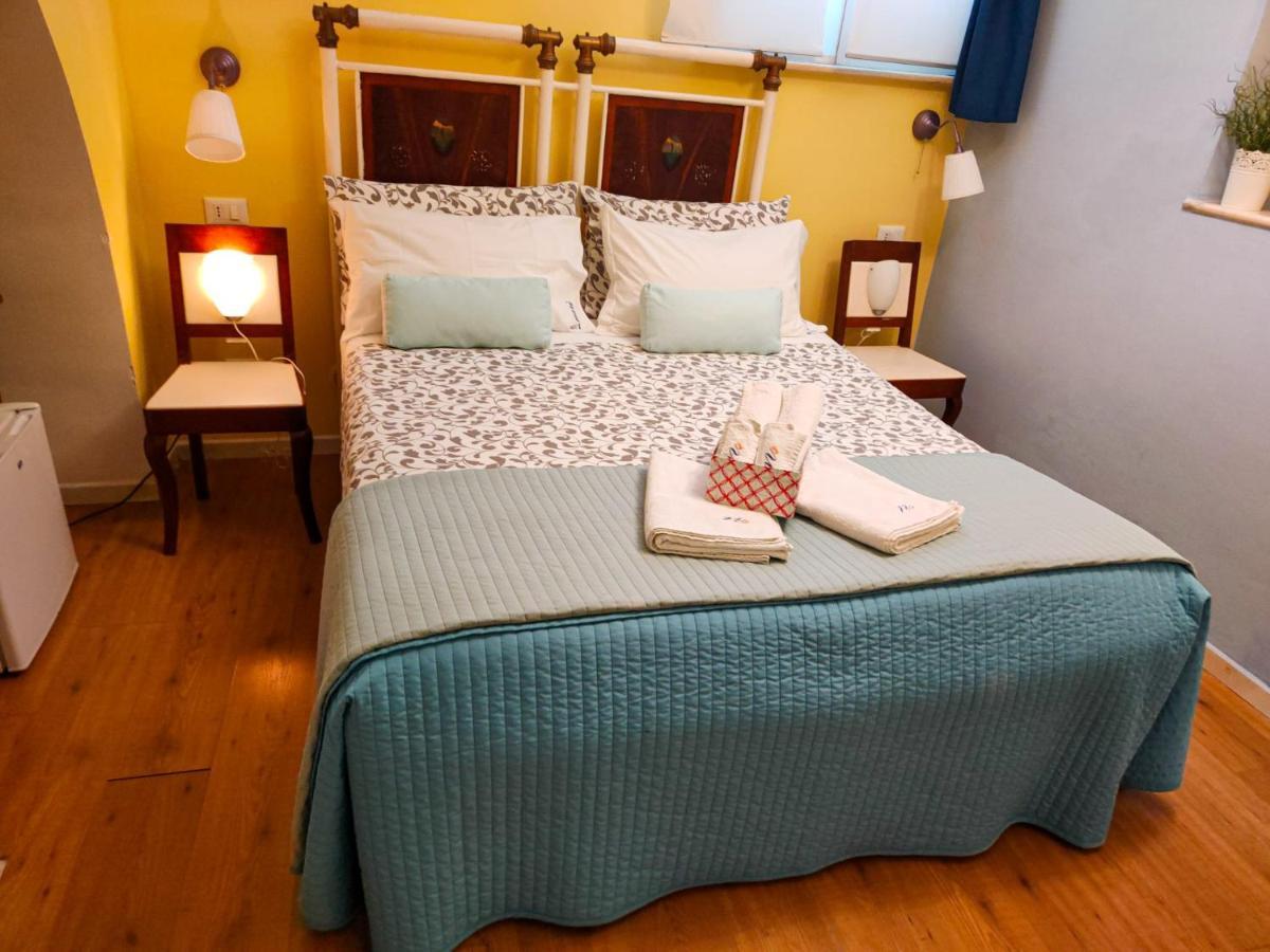 Nari Bed&Breakfast Gaeta Eksteriør billede